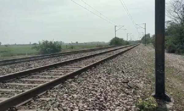 210-77-1768458442-784112-khaskhabar